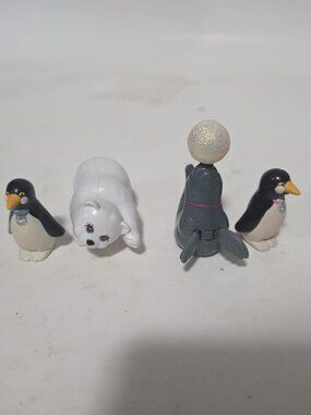 Vintage Kenner 1993 Littlest Pet Shop Zoo Polar bear penguin Replacement Pets